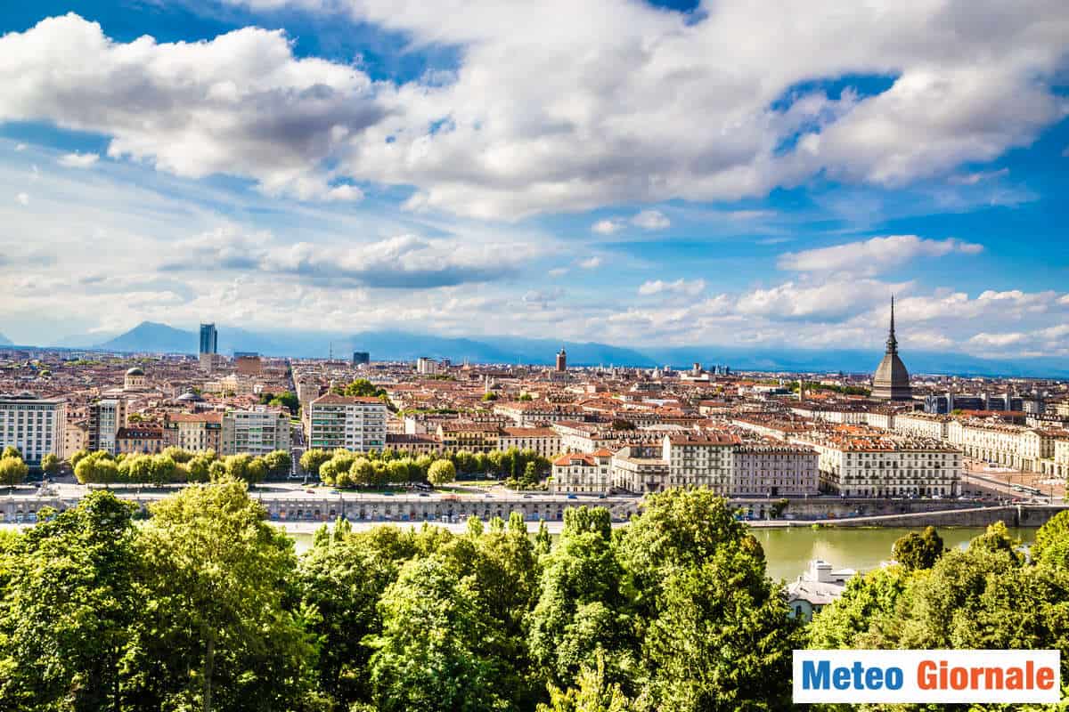 Meteo TORINO: caldo e temporalesco