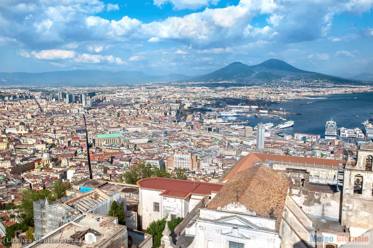 Meteo NAPOLI: caldo di forte rilevanza, temperatura in aumento