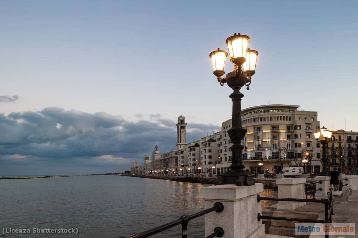 Meteo BARI: afa opprimente, possibile aumento del vento