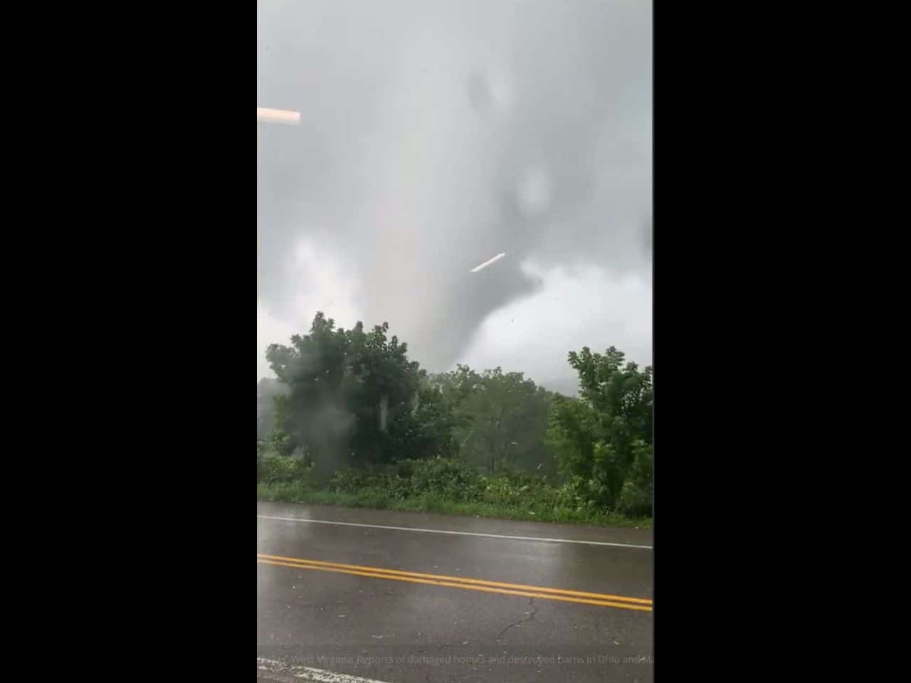 Tornado a Dallas, West Virginia, negli Stati Uniti. Danni notevoli. Video meteo