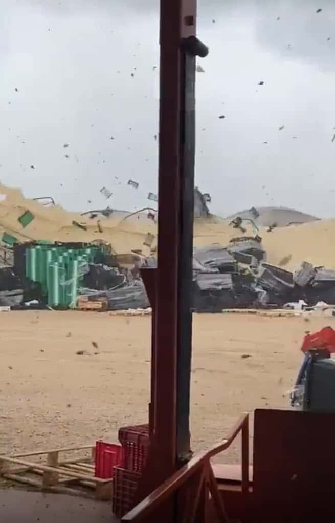 Grosso Tornado a Sabaudia, Lazio. Video meteo