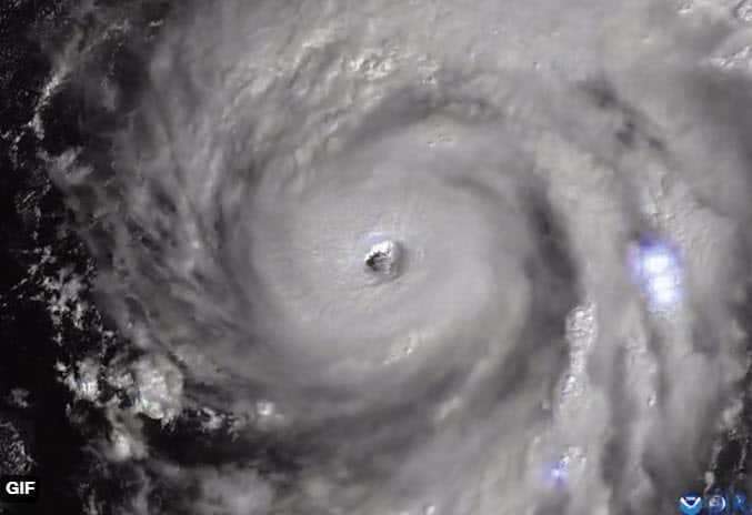 Uragano IAN di categoria 4, colpisce Cuba e va verso le Key, Florida