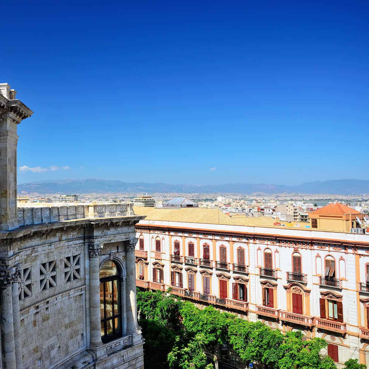 Meteo CAGLIARI. Bel tempo temperature miti, poi brusco calo termico e peggiora 1 iStock 514801793