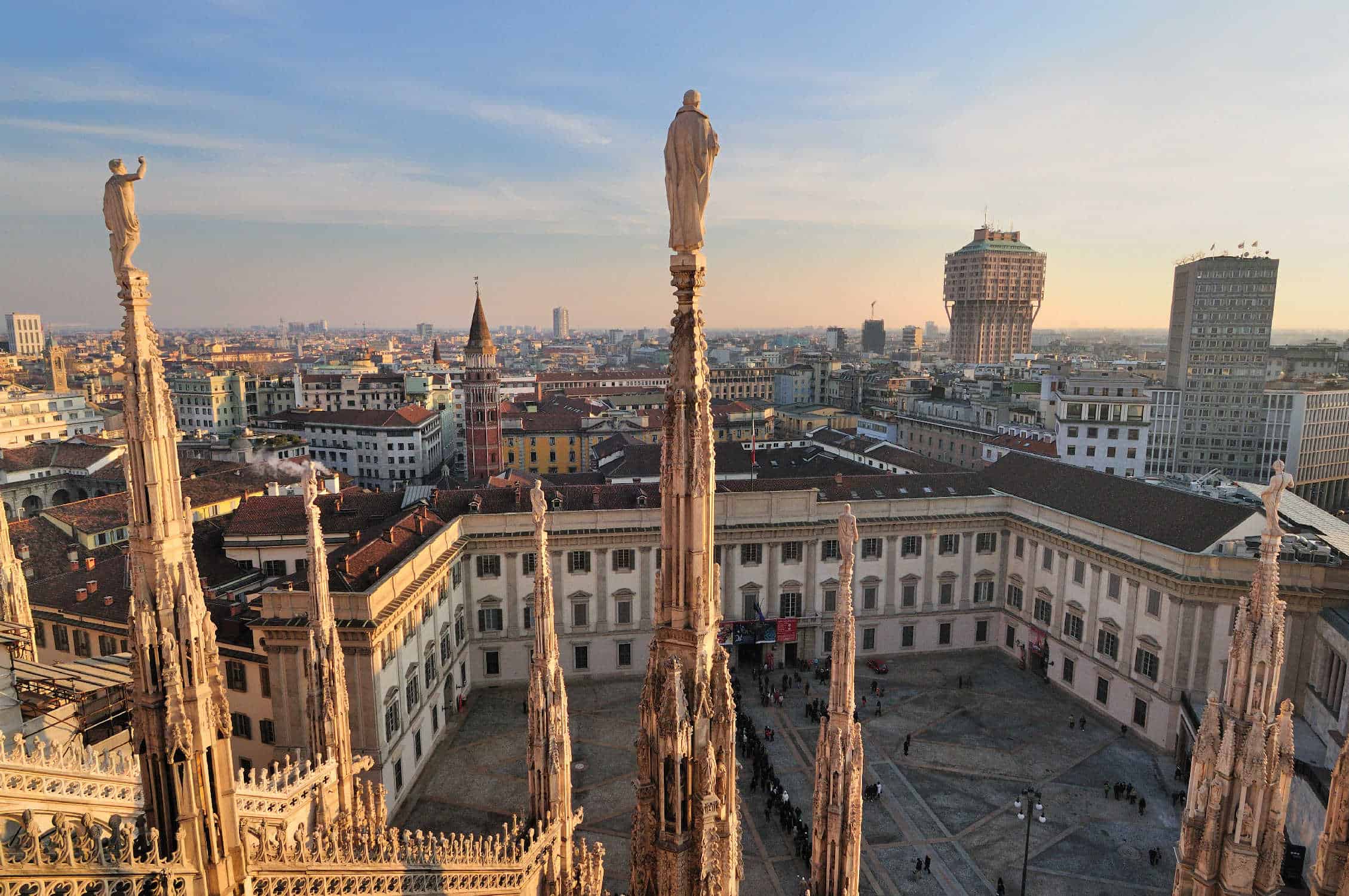 Meteo MILANO. Cambia tutto, sbalzi termici imponenti 1 AdobeStock 29440589