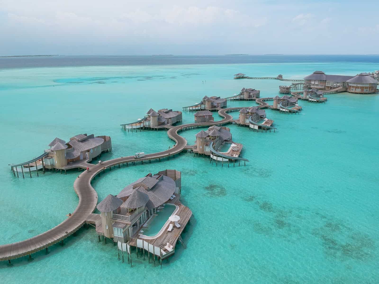maldive resort Overwater
