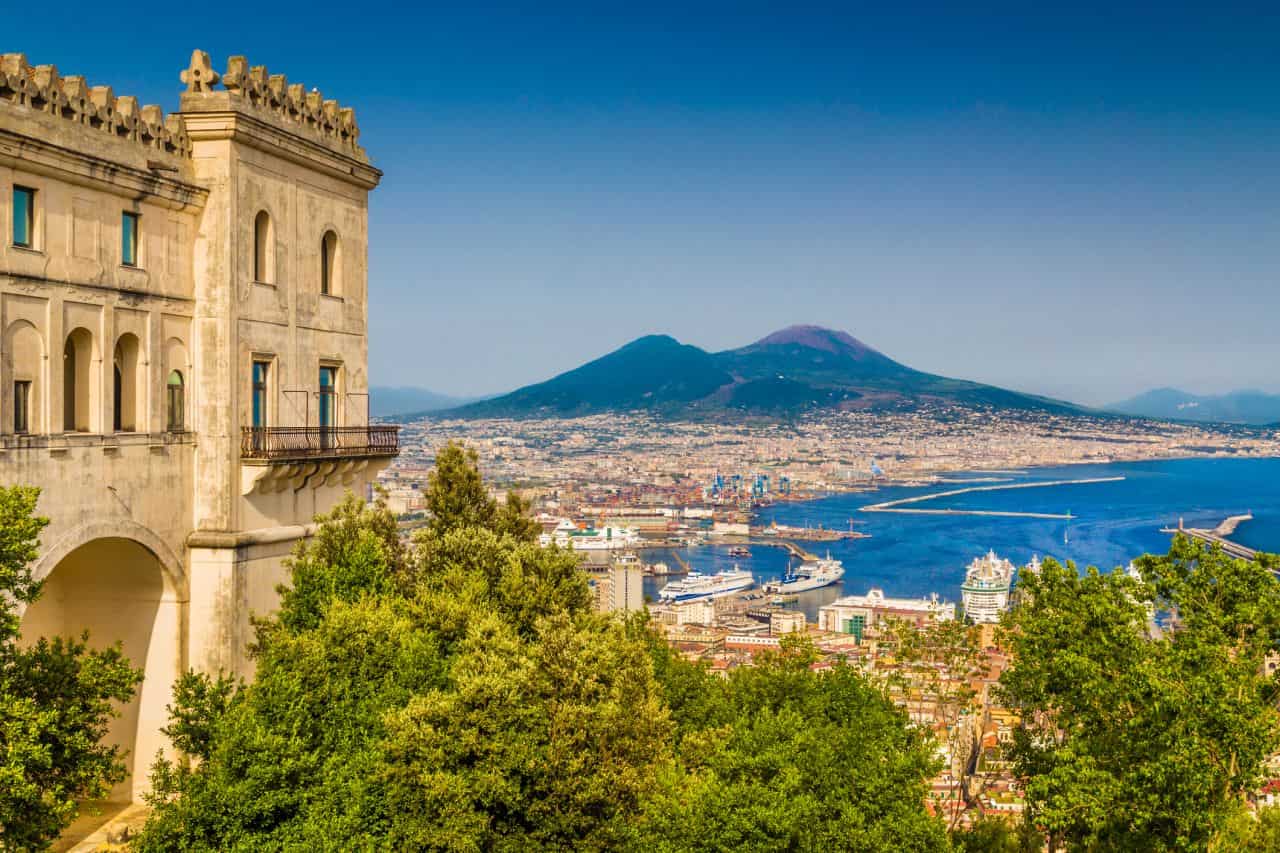napoli aprile