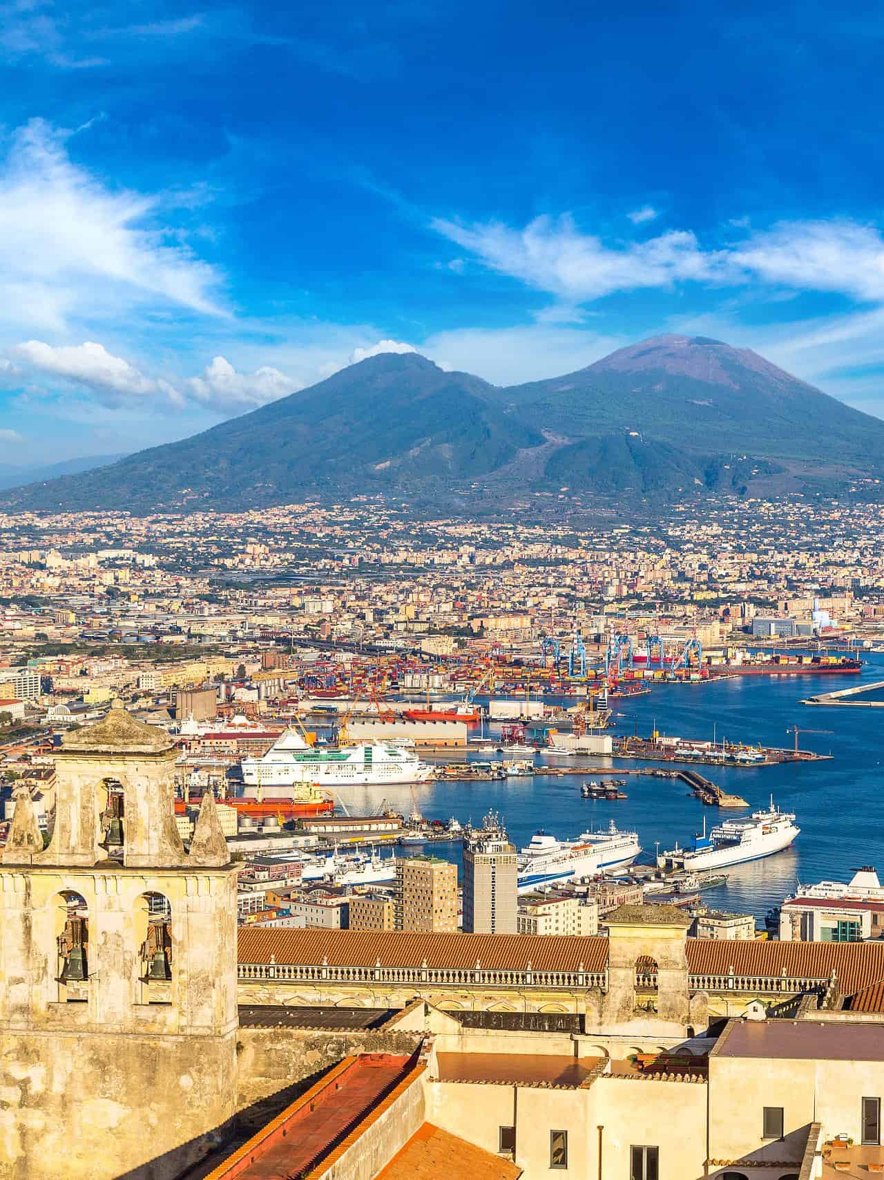 Programma di evacuazione dell’area attorno al Vesuvio in caso di eruzione vulcanica 31 Programma di evacuazione dell’area attorno al Vesuvio in caso di eruzione vulcanica