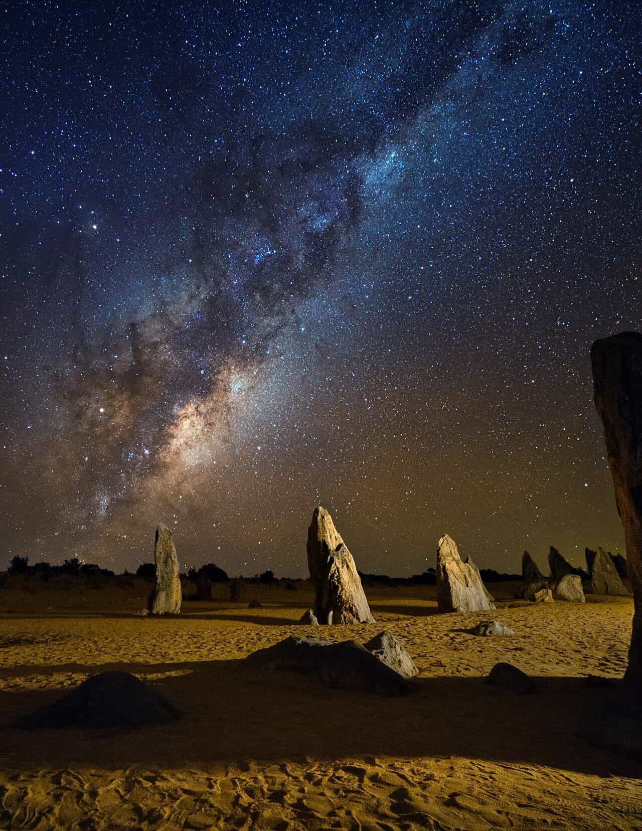 Un’avventura stellare: tramonti e notti magiche nel deserto Pinnacles