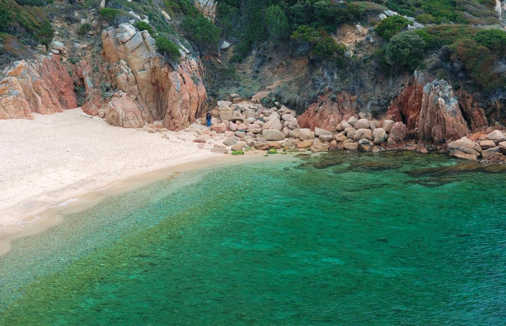 cala li cossi sardegna