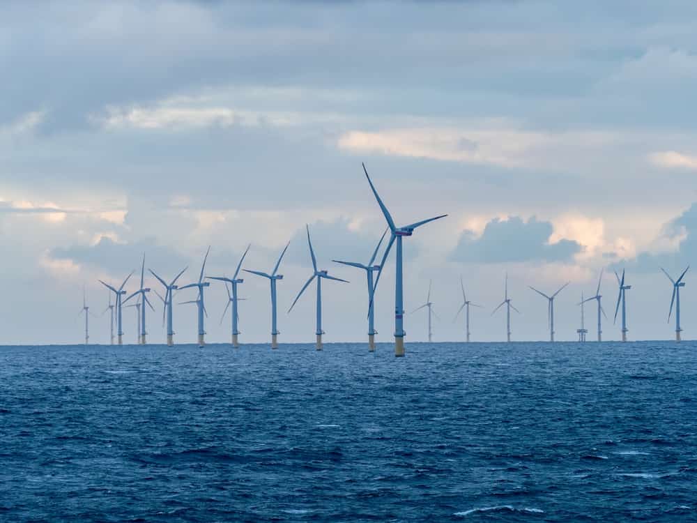 La futura centrale elettrica più grande d’Europa: energia eolica offshore in mare