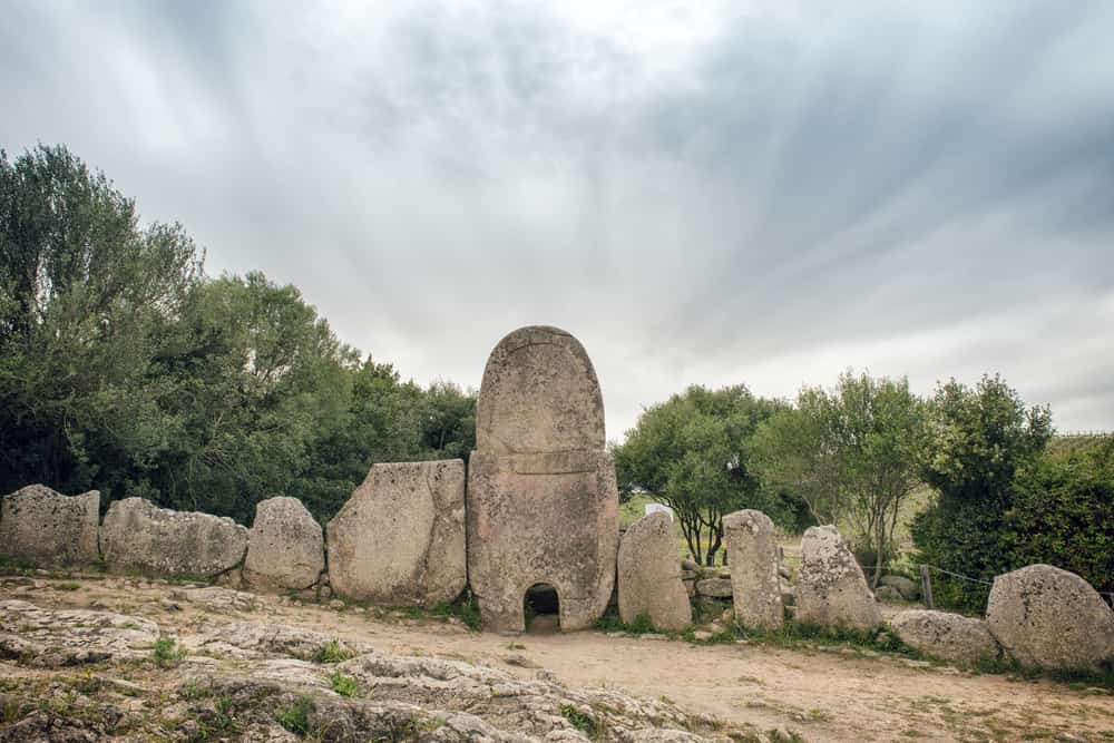 tombe.dei giganti sardegna