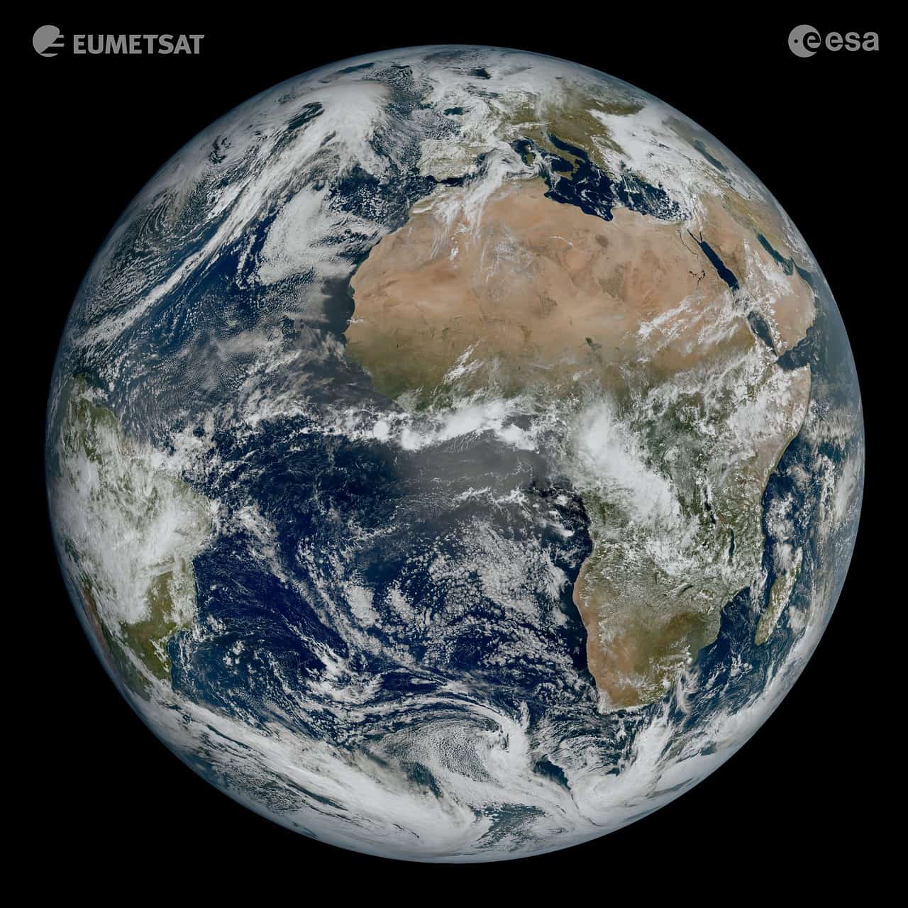 Full Earth disc