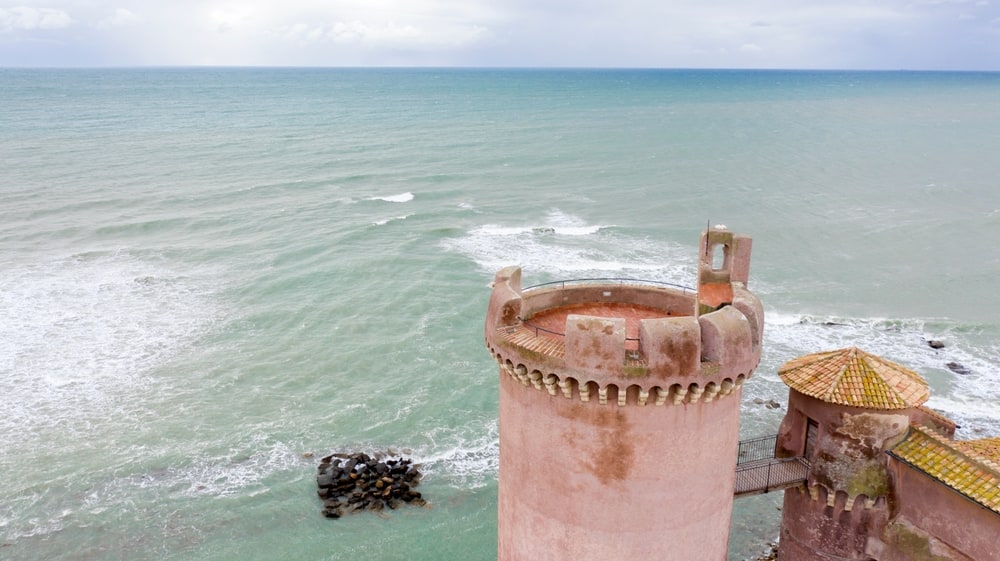 castello sul mare italia
