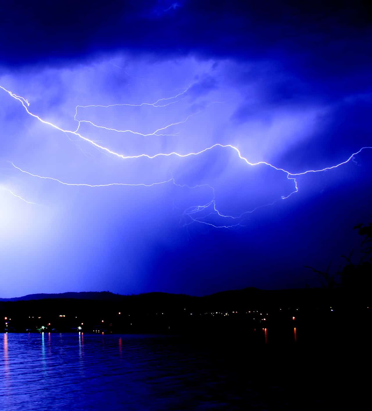 Riflettiamo sulle cause di alcuni fenomeni meteo così estremi