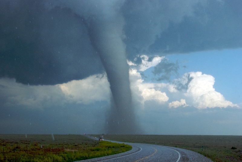 Raro tornado a supercella colpisce Ilirska Bistrica, in Slovenia