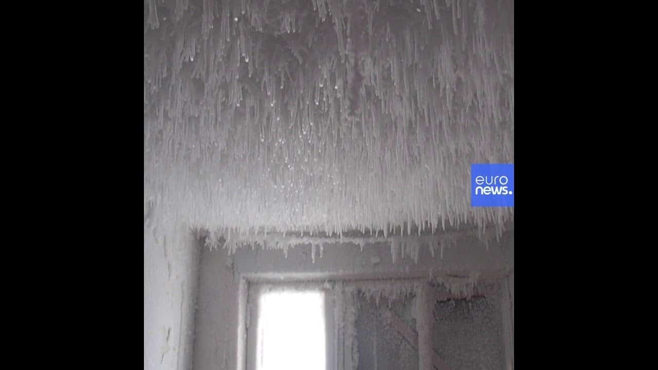 Russia città fantasma abitata dei ghiacci. Video Meteo