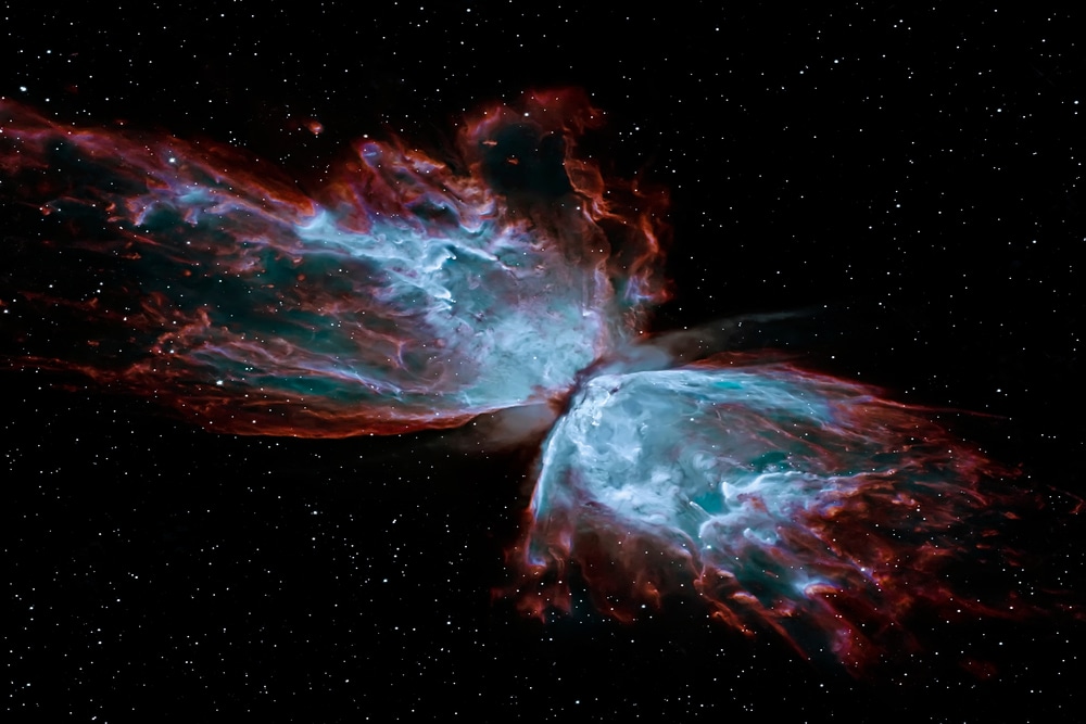 Spettacolo Stellare: ESO Immortalata la Nebulosa del “Gatto Sorridente”