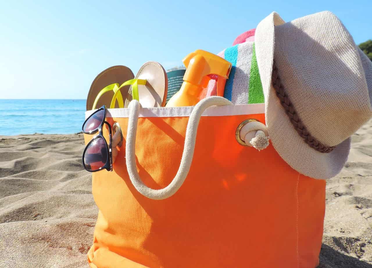 Elementi indispensabili per la spiaggia: cosa comprare? Manuale sui prodotti top per il mare