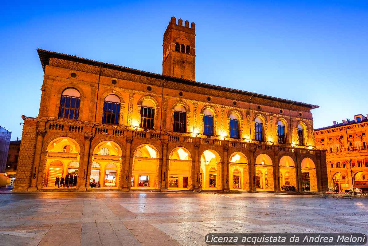 Meteo Bologna: sole e nuvole si alternano, attesa foschia nei prossimi giorni