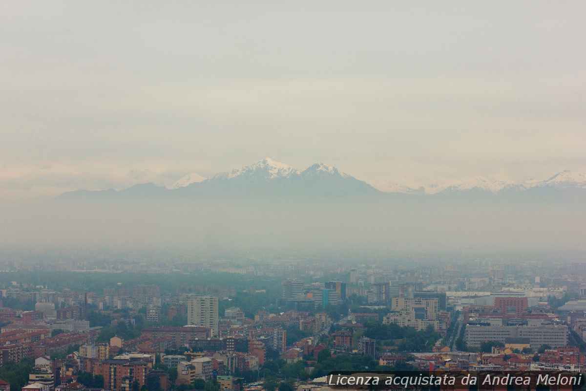 Meteo Milano: sole e nuvole si alternano, arriva la pioggia leggera