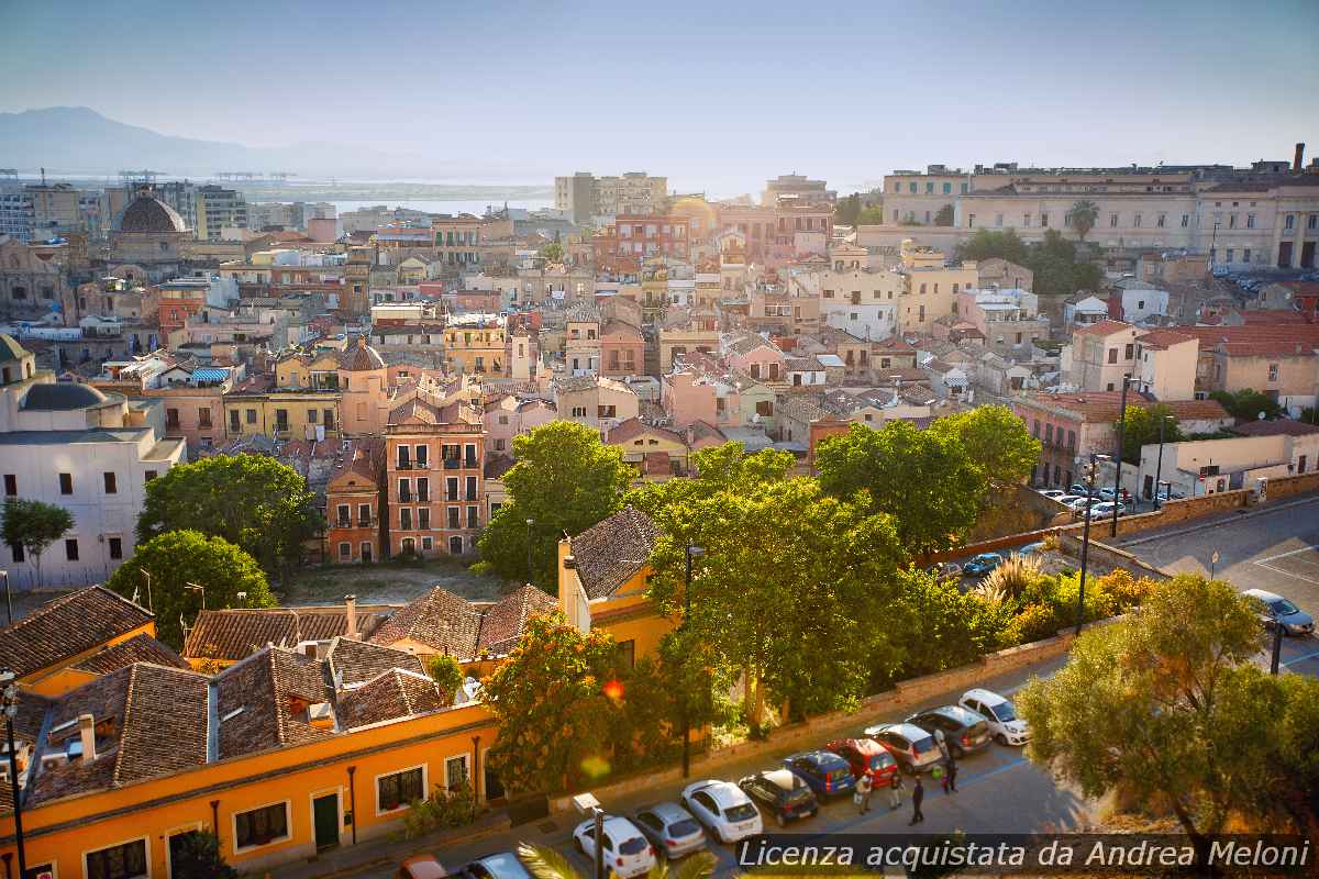 Meteo Cagliari: nubi sparse oggi, poi sole e vento nei prossimi giorni