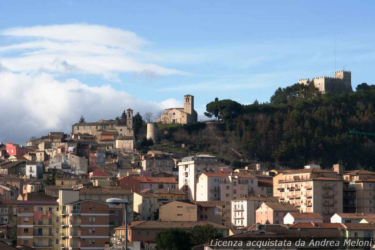 Meteo Campobasso: nuvolosità e piovaschi in arrivo, vento forte in agguato