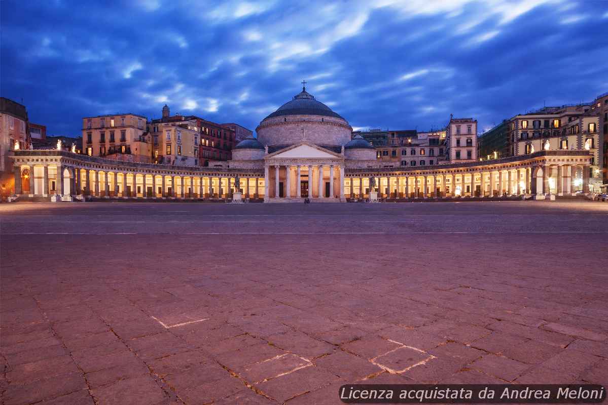 Meteo Napoli: sole e vento nei prossimi giorni, temperature in aumento