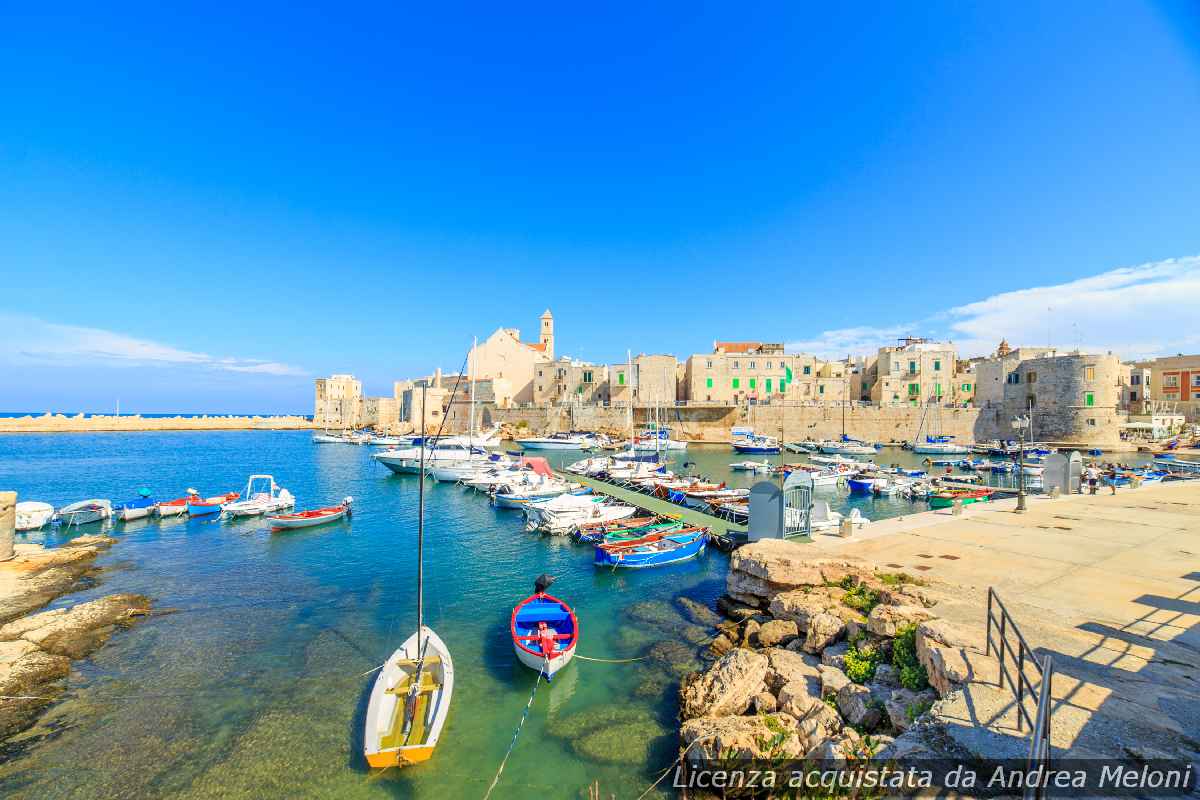 Meteo Bari: oggi cielo limpido, domani leggere nuvole in arrivo