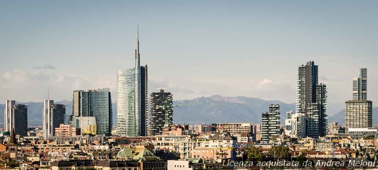 Meteo Milano: oggi nuvoloso, poi molto nuvoloso