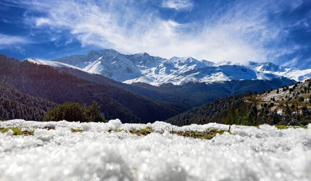 caldo scioglie neve sulle alpi