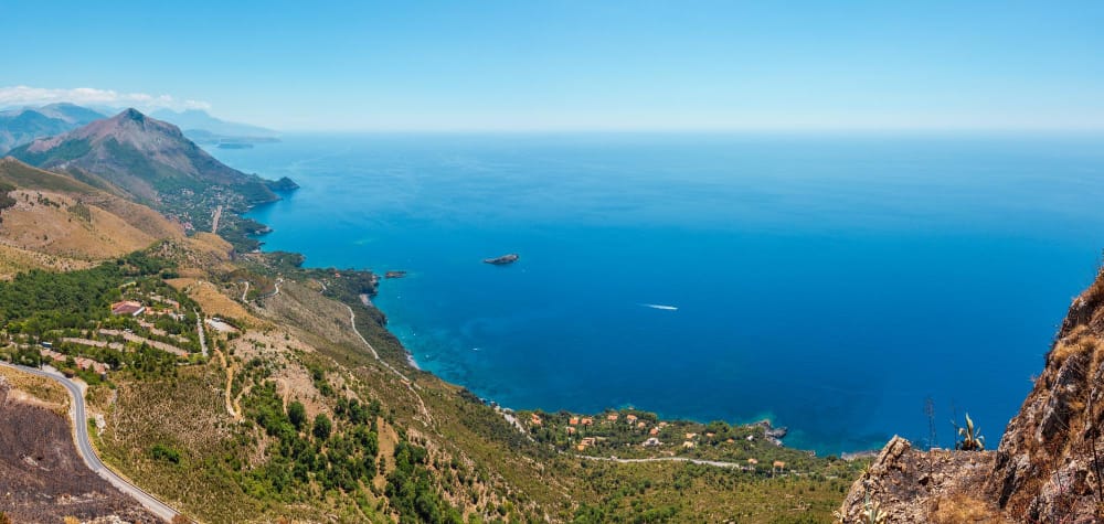 costa del mar tirreno vicino a maratea basilicata italia