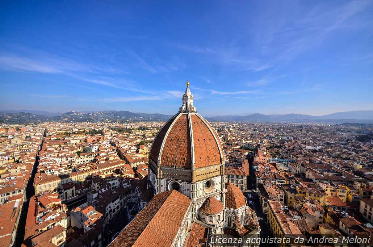 meteo-firenze:-oggi-nuvoloso-con-piovaschi,-domani-rovesci-in-arrivo