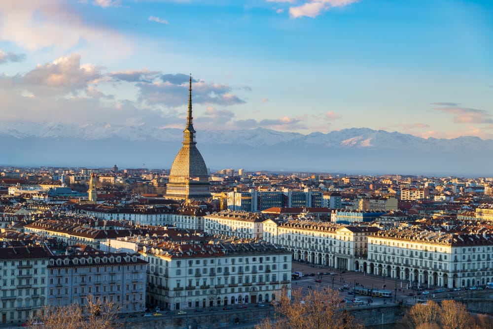 Furia del vento a Torino: danni causati dalla tempesta di Foehn