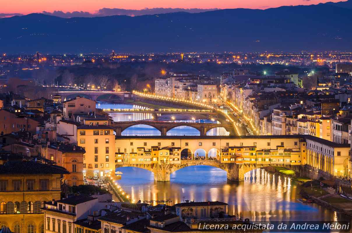 Meteo Firenze: piovaschi e vento oggi, poi nuvolosità in aumento