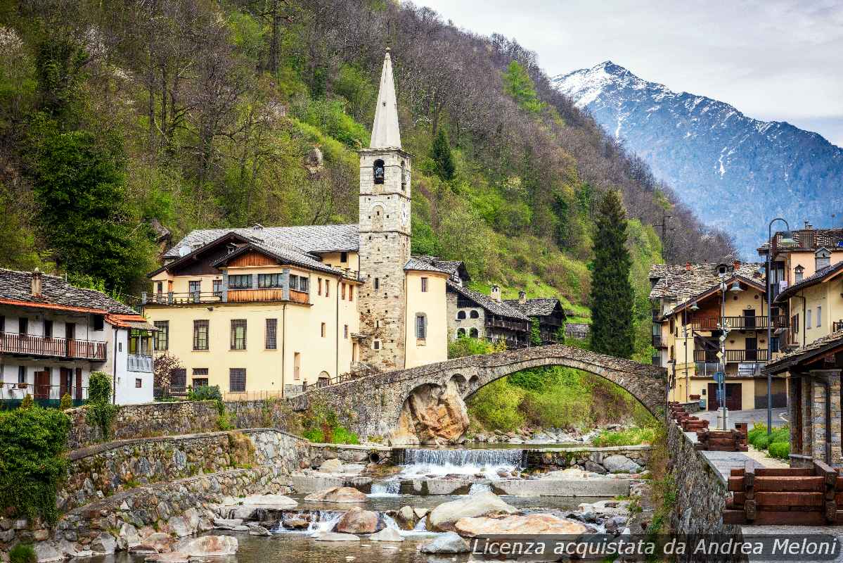 Meteo Aosta: nubi sparse e vento, poi sereno e ventoso nei prossimi giorni