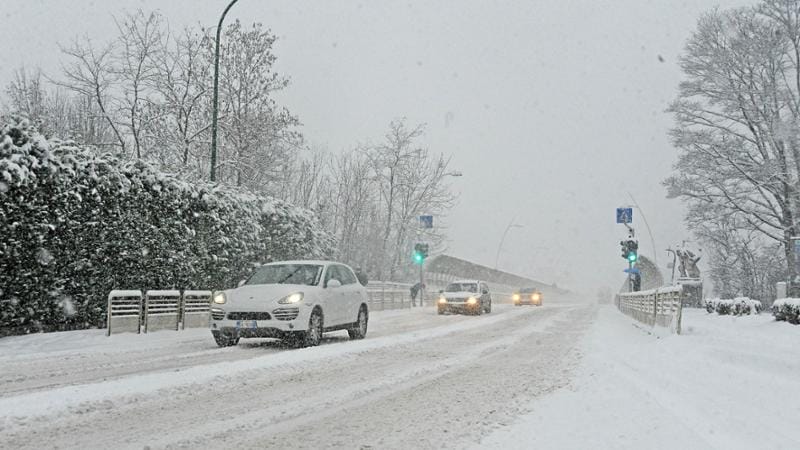 Svolta meteo in atto: NEVE, piogge, vento e TEMPORALI. Torna prepotentemente l’INVERNO