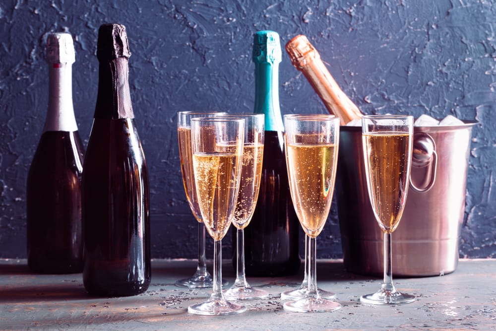 Le previsioni fosche dell’IA: il cambiamento climatico potrebbe estinguere lo Champagne