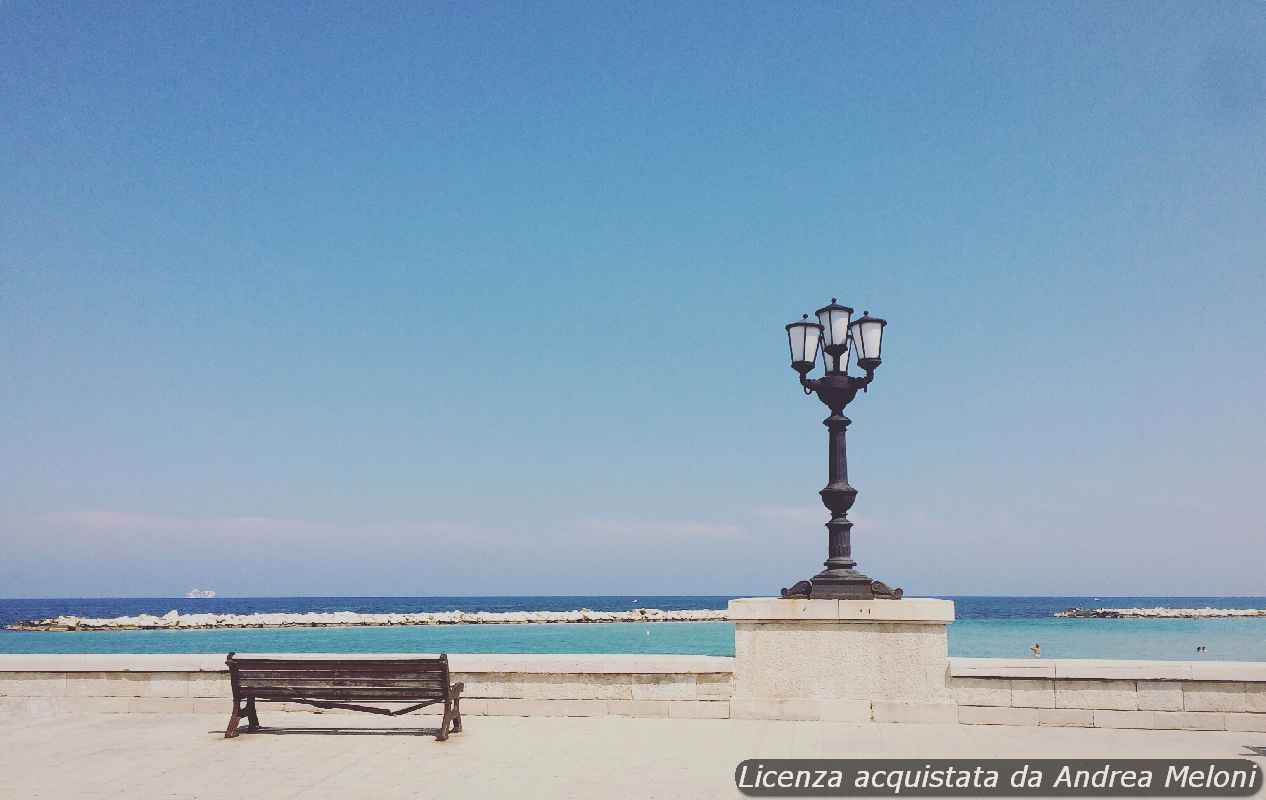 Meteo Bari domani molto nuvoloso, ventoso, poi molto nuvoloso con pioviggine