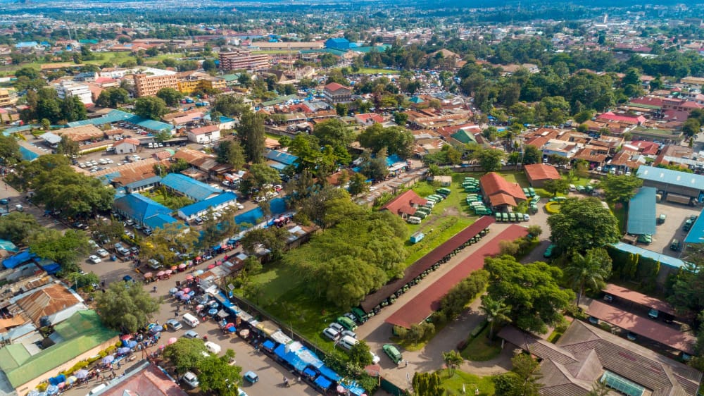 vista aerea della citta di arusha in tanzania