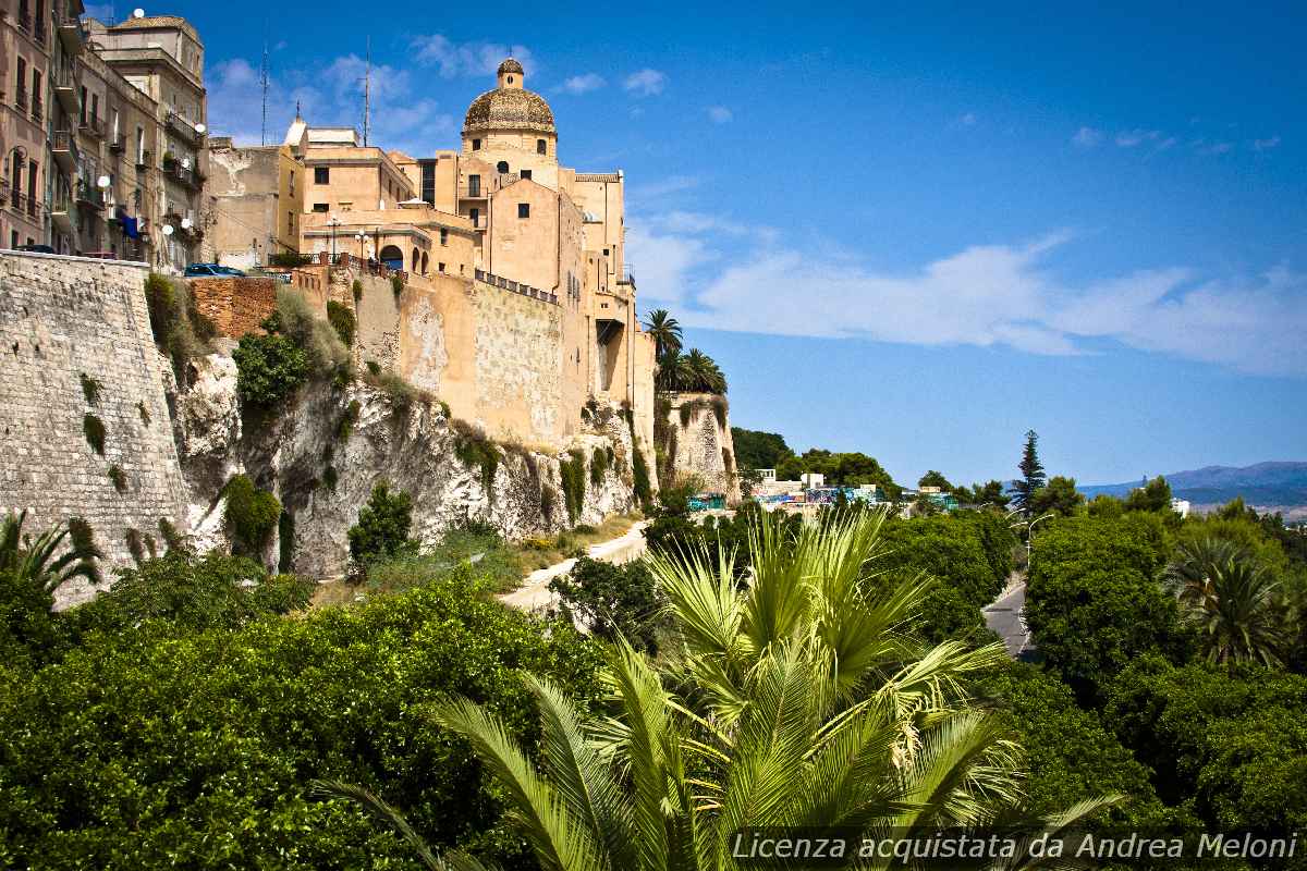 Meteo Cagliari: sole e nuvole in arrivo, attesi temporali nel weekend