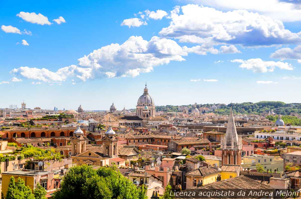 Previsioni meteo Roma: sole e nuvole si alternano, attenti ai piovaschi improvvisi!