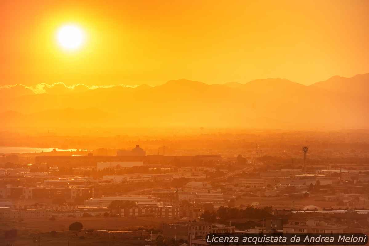 Meteo Cagliari: sole e nuvole si alternano, attesi piovaschi e vento