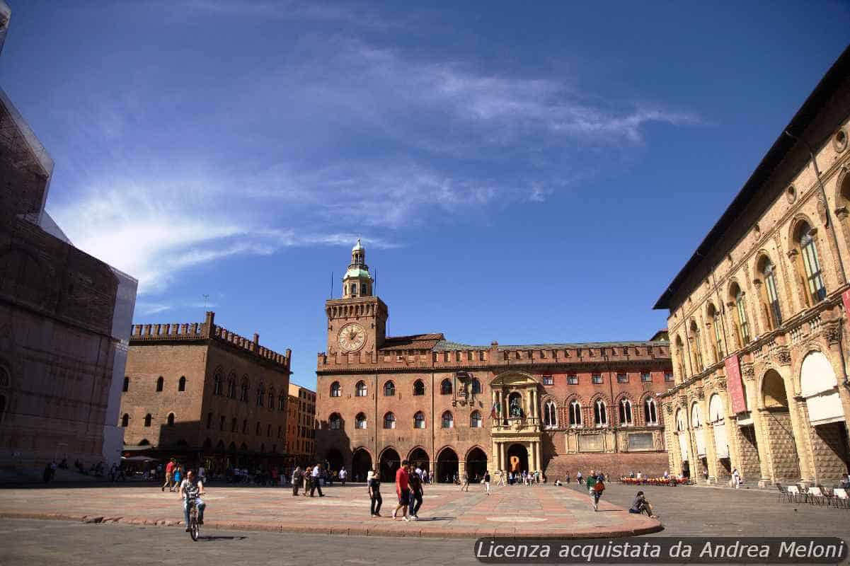 Previsione meteo Bologna: oggi nuvoloso, domani schiarite in arrivo