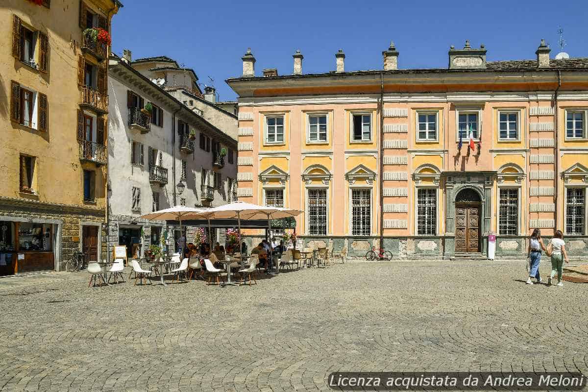 Meteo Aosta: domani nuvole, seguite da pioggia e vento