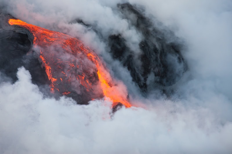 L’Eruzione del Krakatoa del 1883: una catastrofe naturale che cambiò il Mondo
