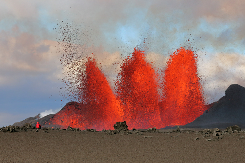 Eruzione vulcano in Islanda: testimone racconta fontane di lava e terrore