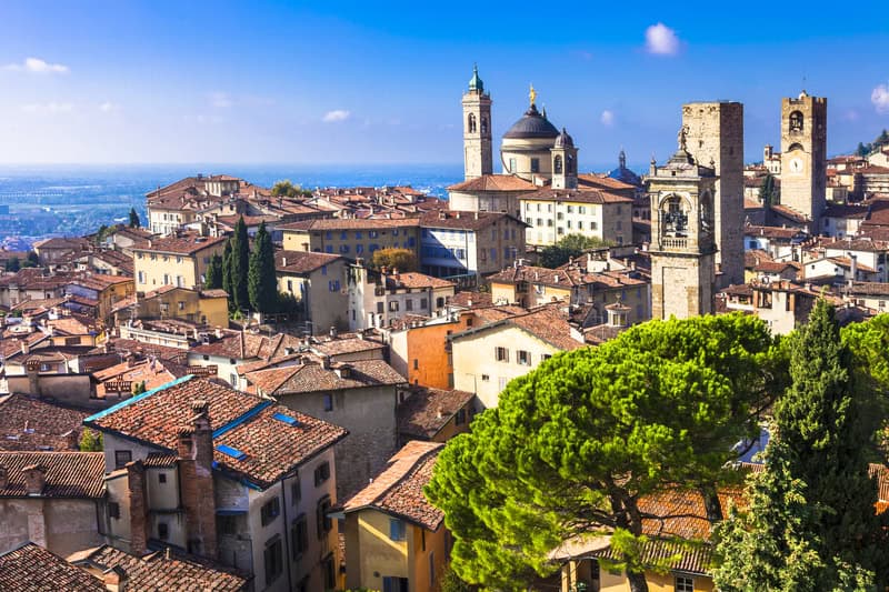 Esplorazione di Bergamo: Itinerario Weekend all’Interno delle Storiche Mura Cittadine