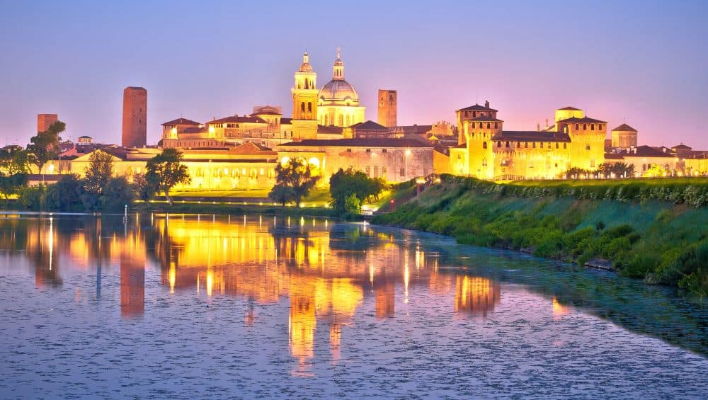 mantova di notte