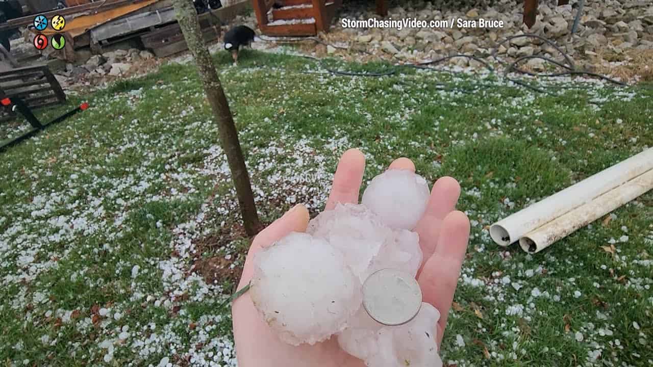 Video Meteo: grandinate con chicchi grossi 10 cm negli Stati Uniti