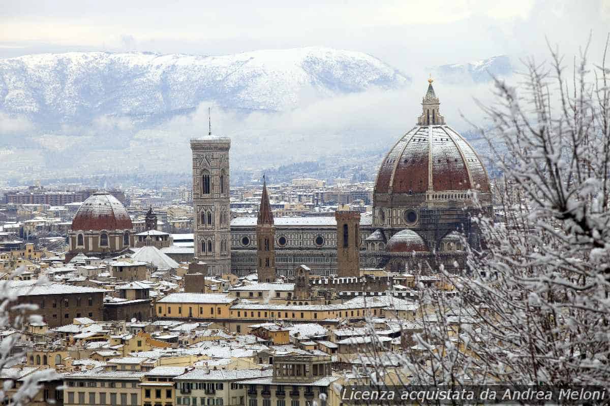Previsione meteo Firenze: Domani giornata serena con vento, poi torna il bel tempo